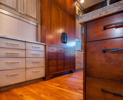 Bellinger-Hoyal_Home-036_fs